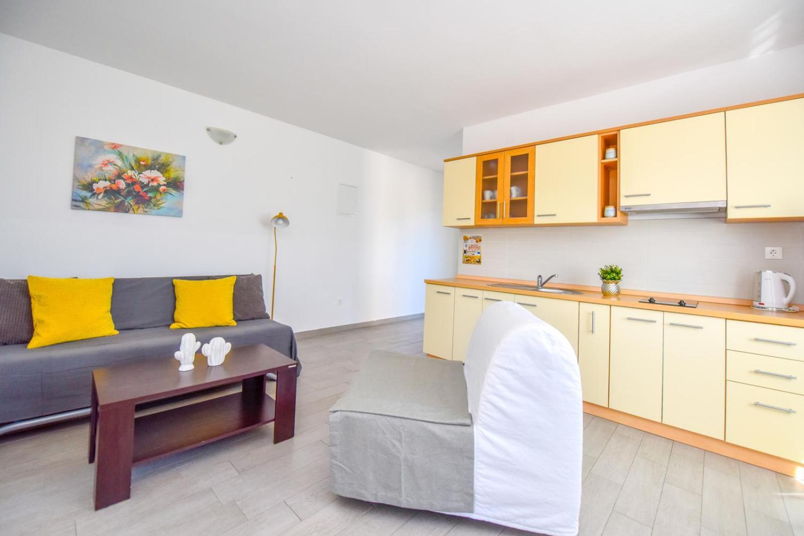 Apartments Yoko 诺瓦利娅 外观 照片