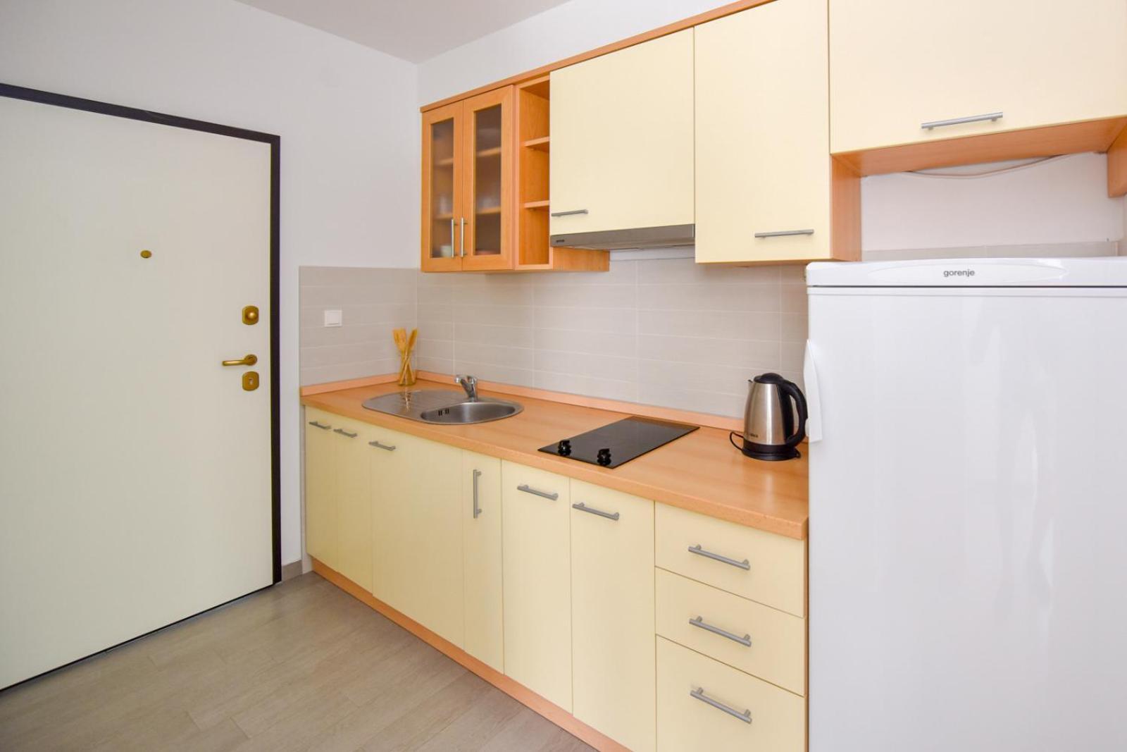 Apartments Yoko 诺瓦利娅 外观 照片